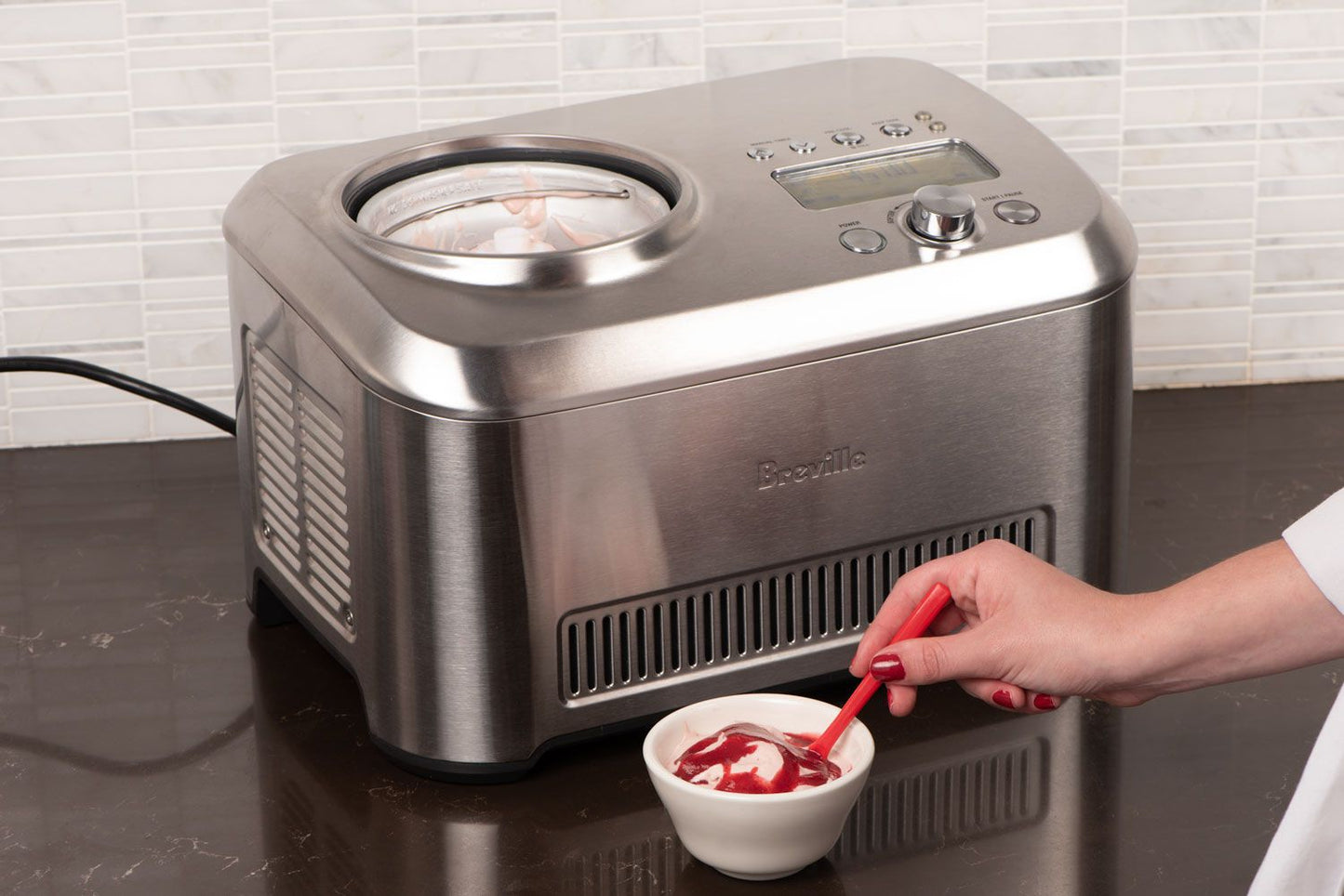 Best Ice Cream Maker Advice by Maxine Scoop – Your Dessert Expert