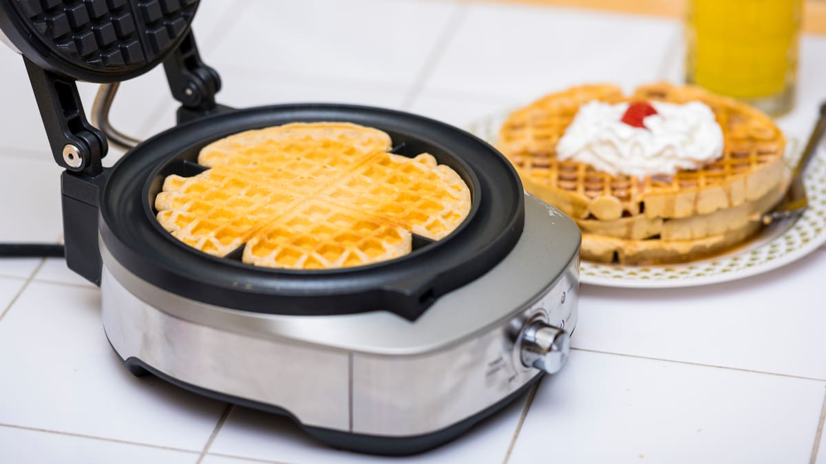 Best Waffle Maker Advice by Carlos Waffleking – Your Expert in Breakfast Gadgets