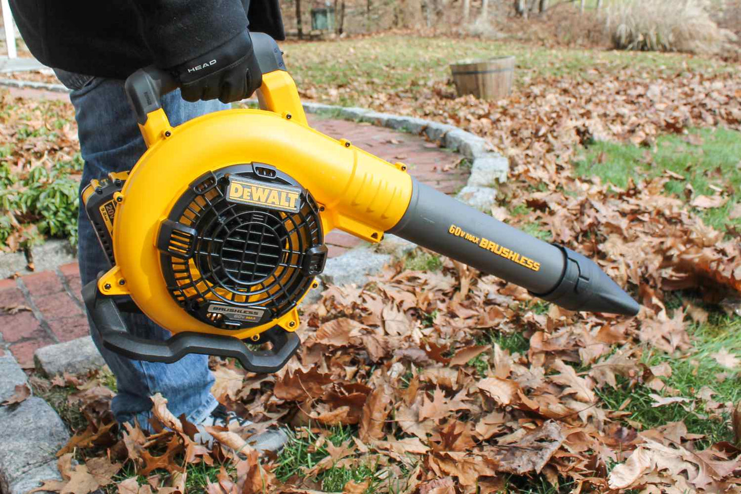 Best Cordless Leaf Blower Advice by Chris Blowerson – Your Gardening Expert