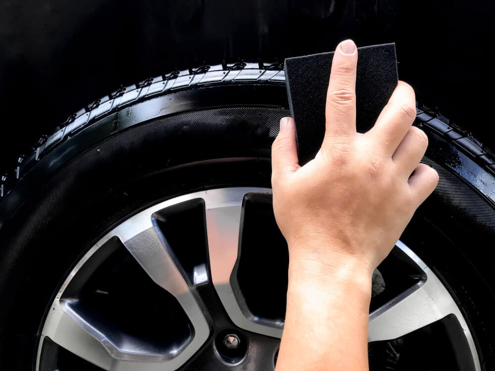 Best Free Advice by Tom Tread – Your Tire Shine Expert